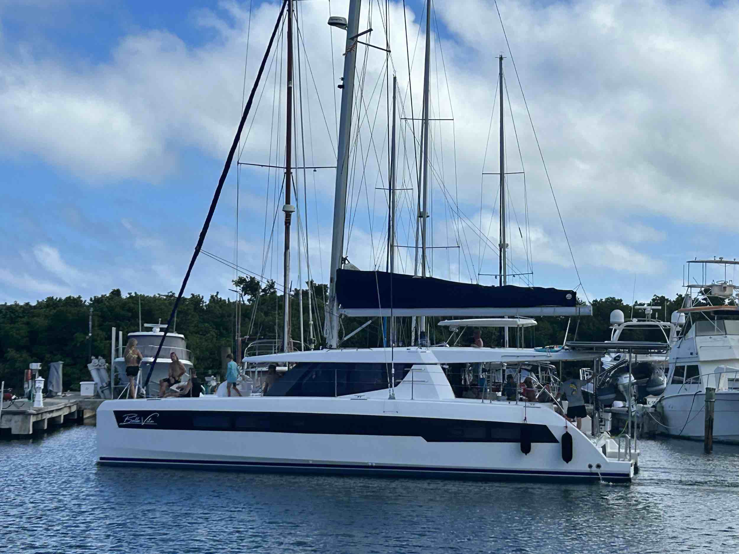 S/V Bella Vita (formerly Moonshadow)