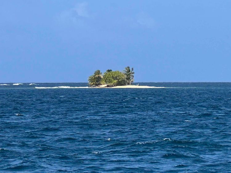 Voyage photo from Green Island to Isla Tigre