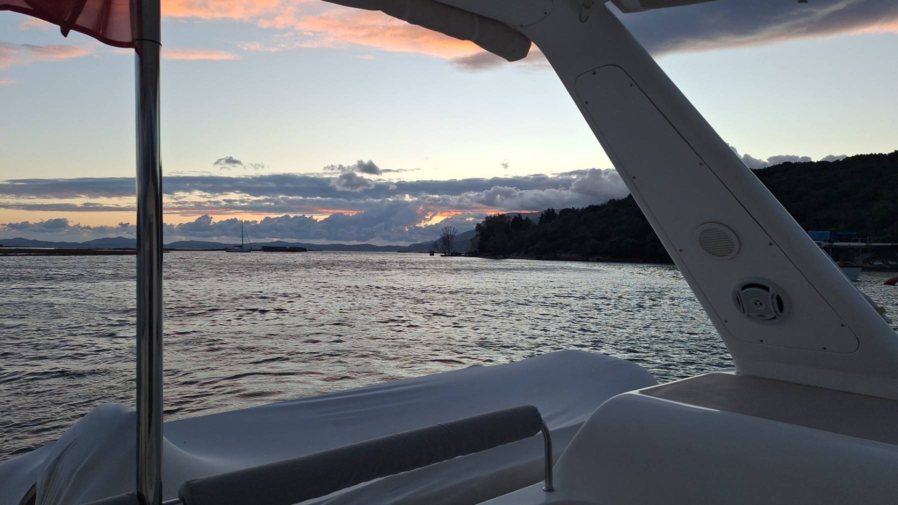 Last anchorage in Albania!_410AA328-609D-46DB-B6DE-E08671340DF5