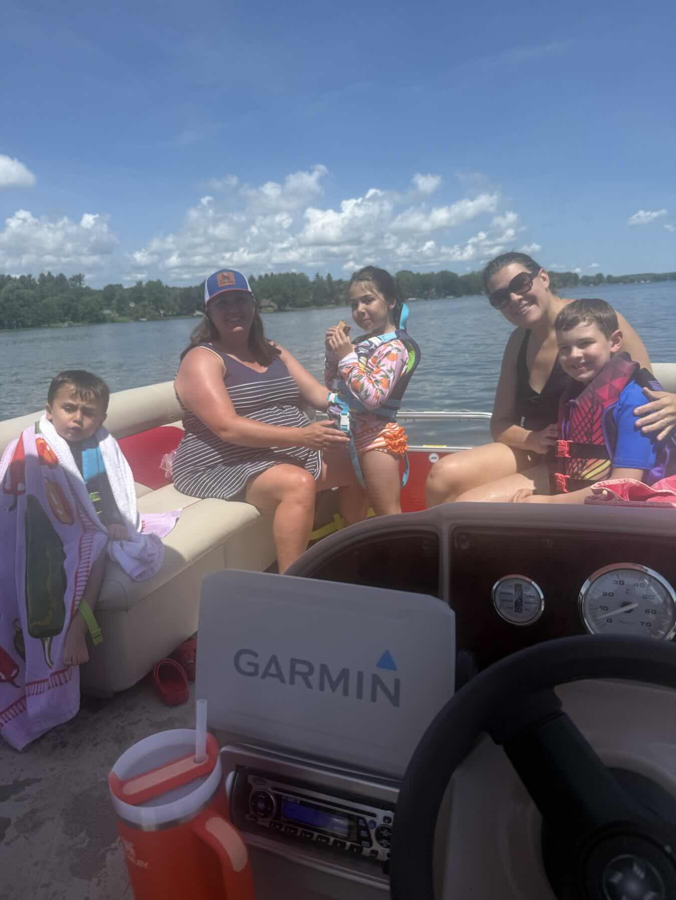 Family Pontoon Ride_3C35EE9D-78B9-4F63-8609-56AD9E9F0124