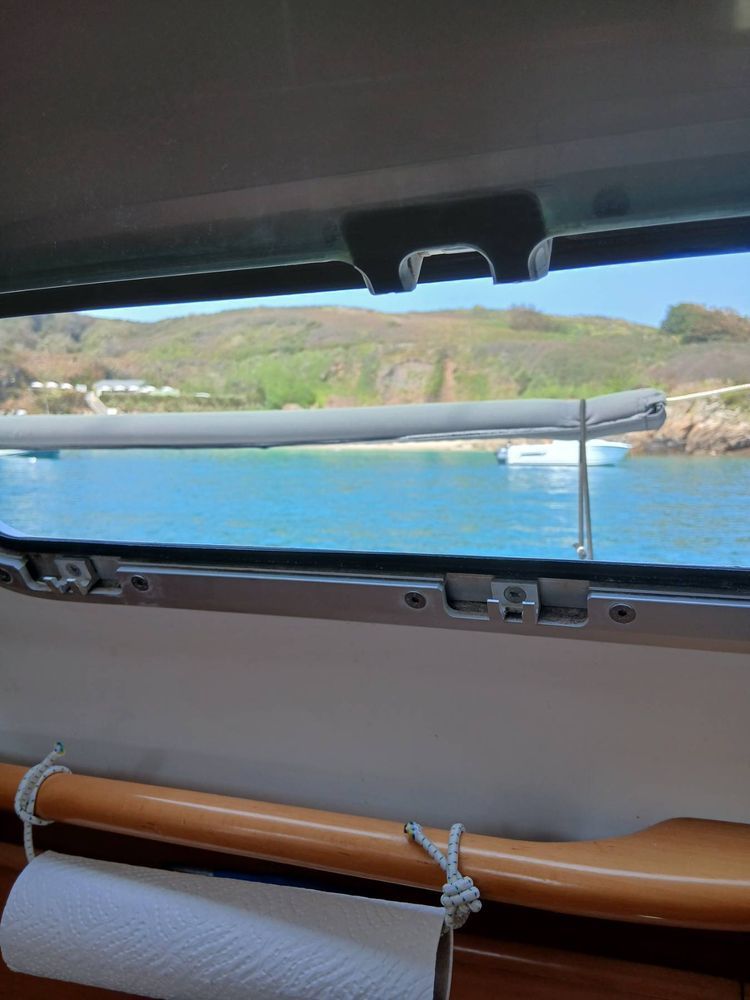 Voyage photo from Beaucette-Herm-Jersey