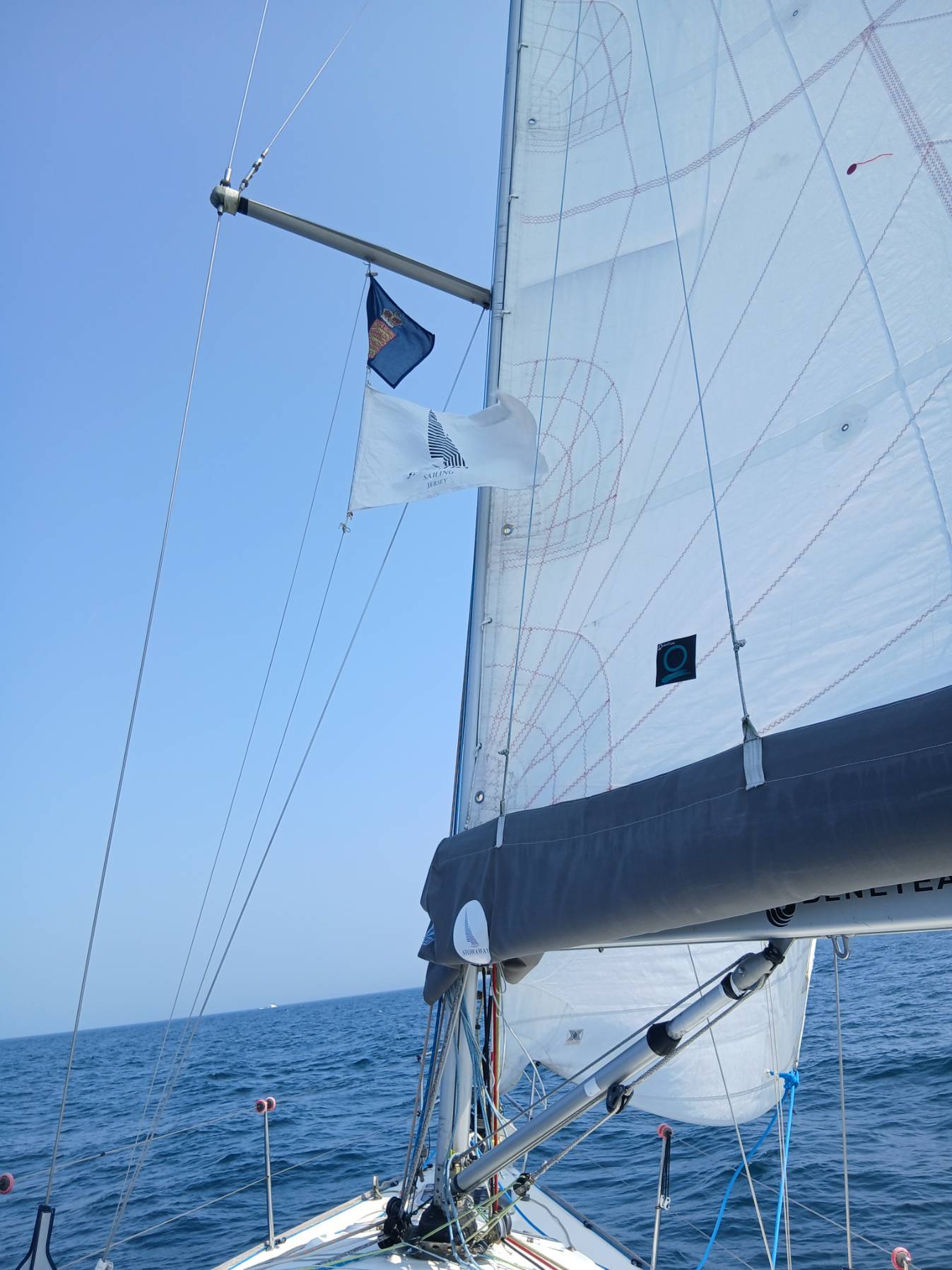 Beaucette-Herm-Jersey_6E7CF200-BD2C-4283-B352-77282AE7D38F