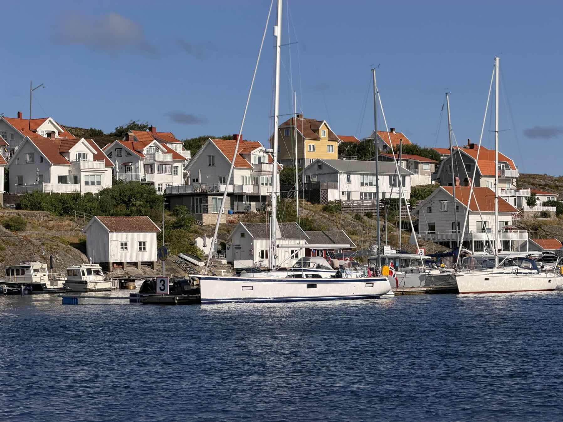 Härmanö - Henån_12B48B3B-26AA-46FF-87D6-6ADDAD80EC7A