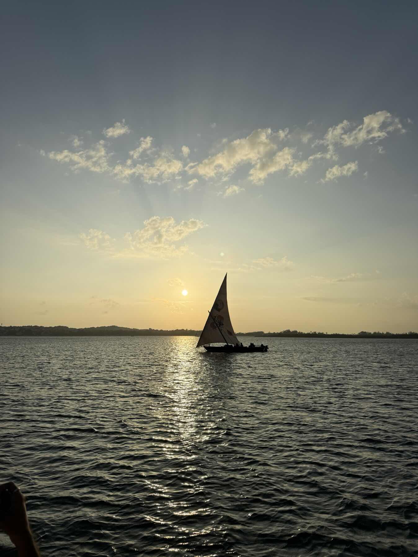 Dhow sail_08CC7BBD-79CC-494F-9893-E4D4CF08D8EF