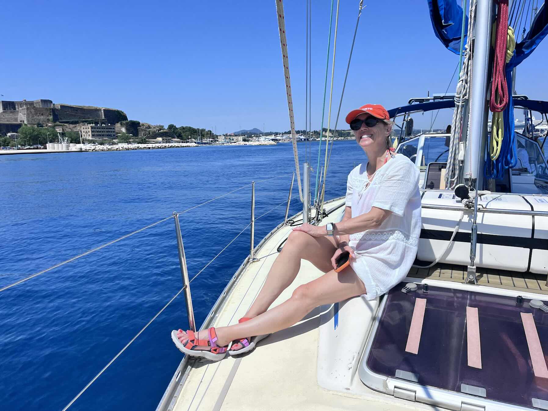 Sails up - to Plataria_BC6CA20C-B05A-4FF9-9972-FC9228A574DD