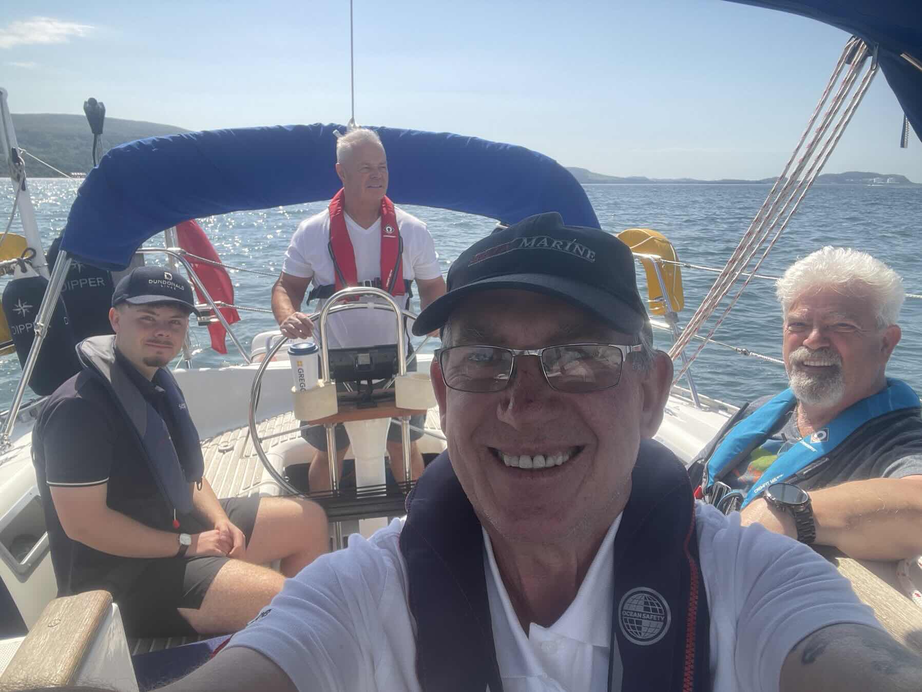 Largs - Rothesay - Millport- Largs _EEB111F3-39E2-4CB8-9303-033565284651