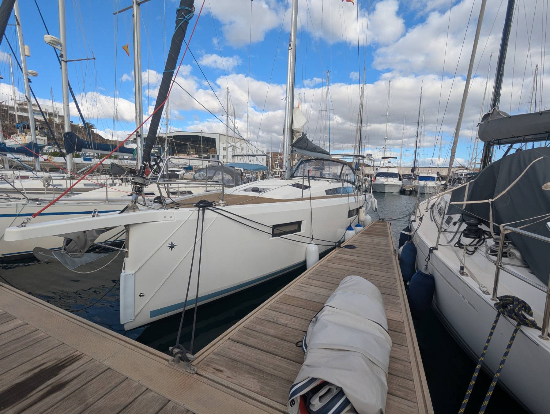 Voyage_B3753C3F-DDEA-45DB-85D9-407D511CA6F2