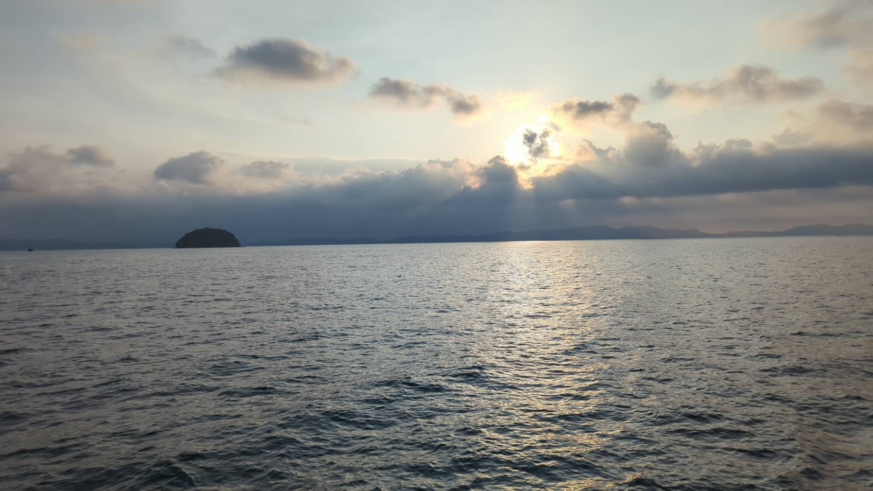 SV Asmara Alida Pangna and Trang Sailing Trip _A218F6CF-3685-48C5-A74B-9BF3725ABA18