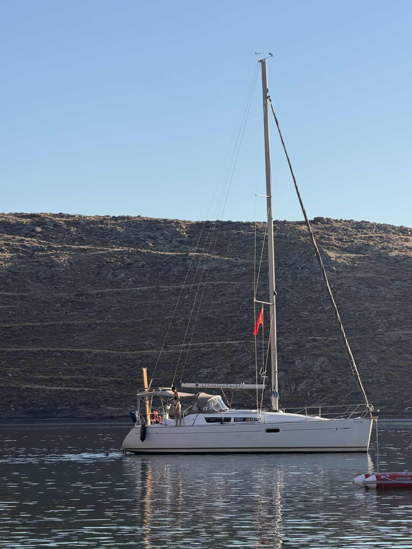 Anchoring at Kolona bay_1710F147-5279-4814-AC65-BC83913DCB4D