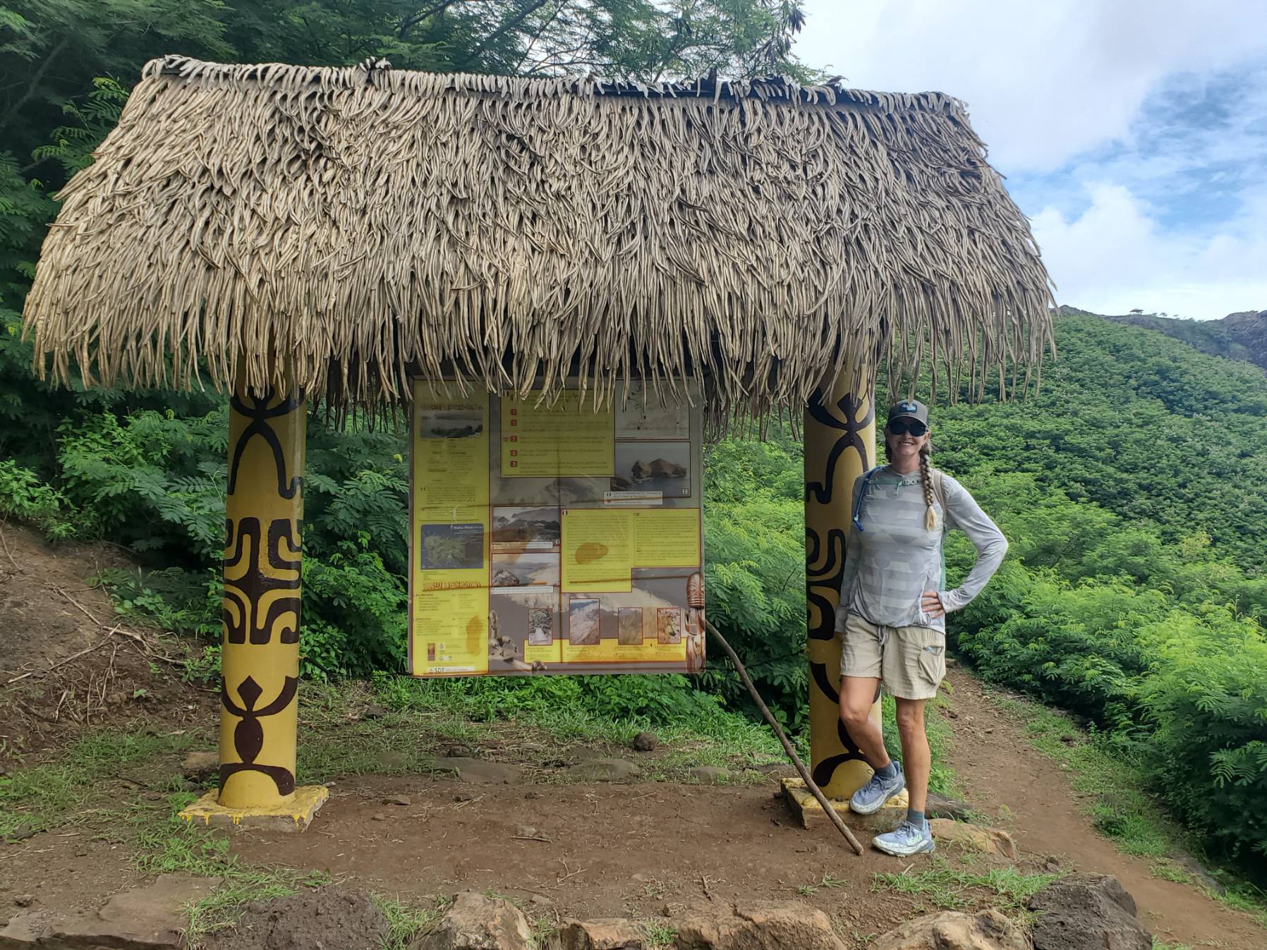 Nuku Hiva- Hakahetau, Oa Pou_4A4C4E0D-D240-424A-A9BD-381649BC9DFE