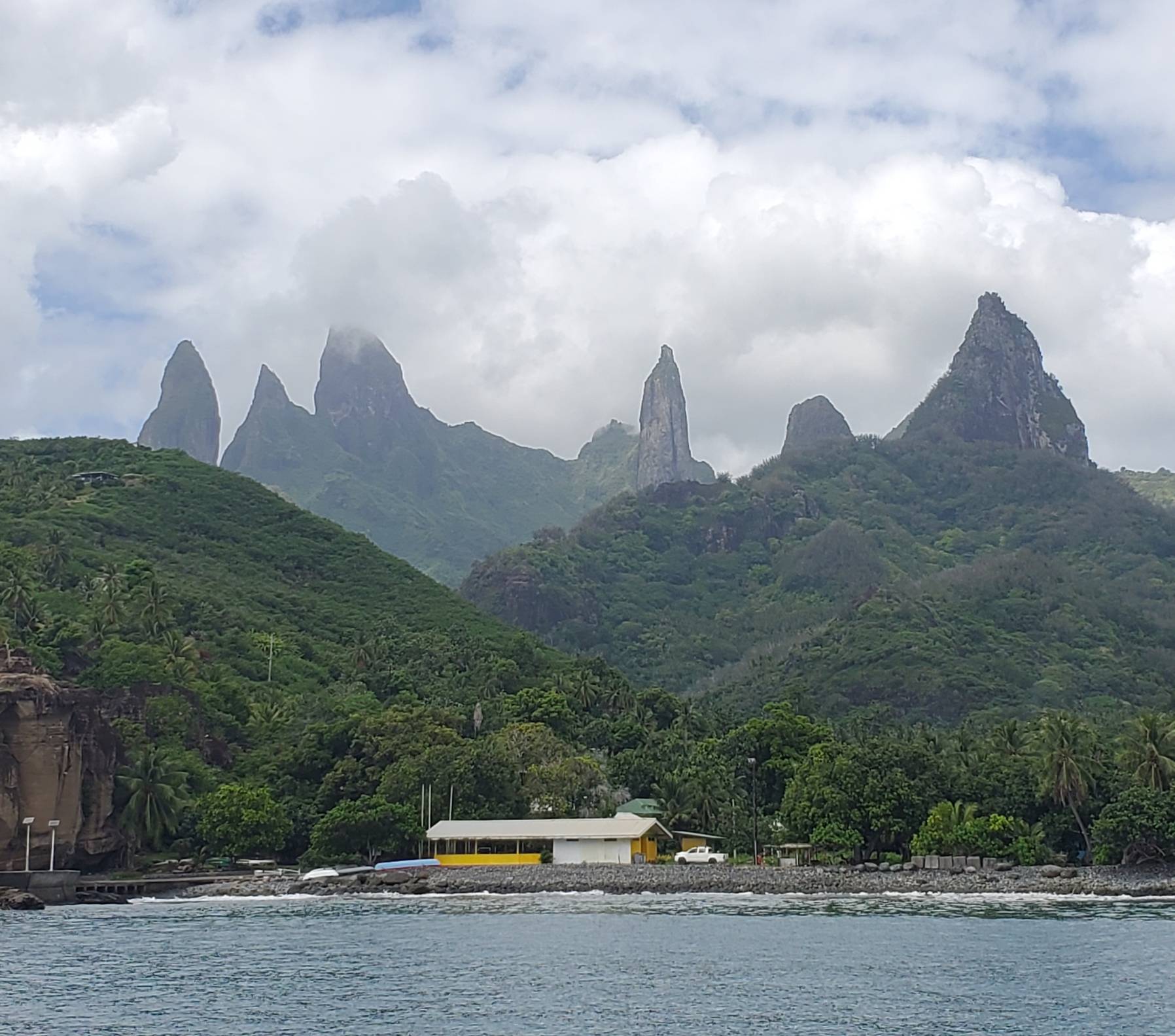 Nuku Hiva- Hakahetau, Oa Pou_B398ED02-0A75-42D8-87D4-D8E8DAA24B6E