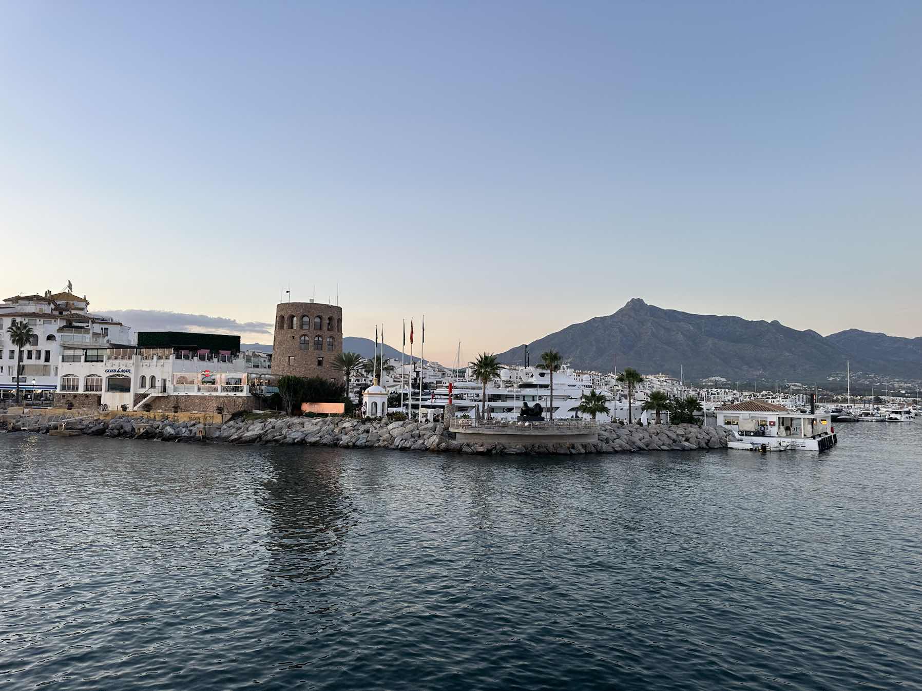 Puerto Banus_5E594AAE-4BC5-4391-8848-2998B6EFB202
