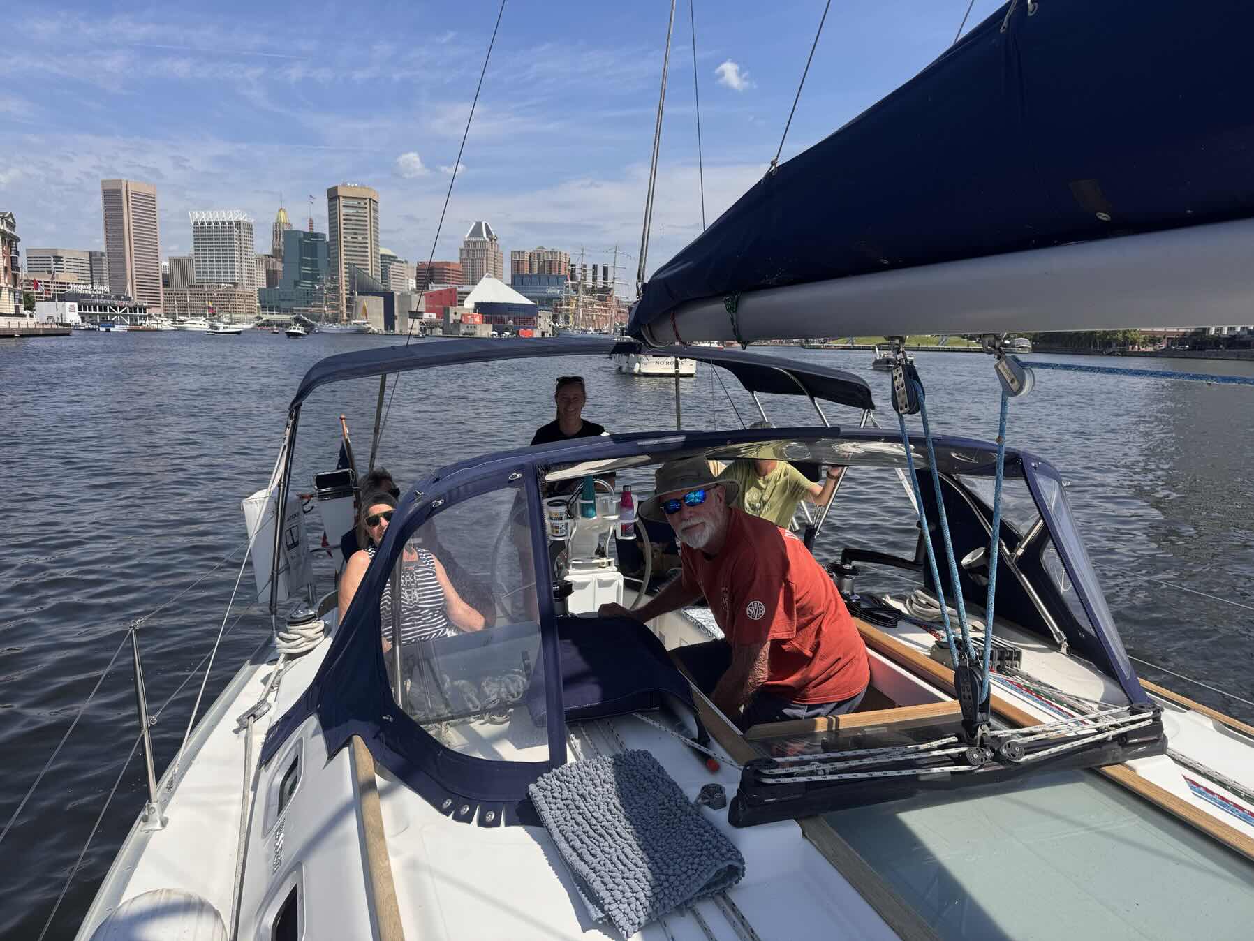 Cruise around Inner Harbour to see the tall ships_C266E757-9FF7-4AB1-BF75-D1BD1B4DAB65