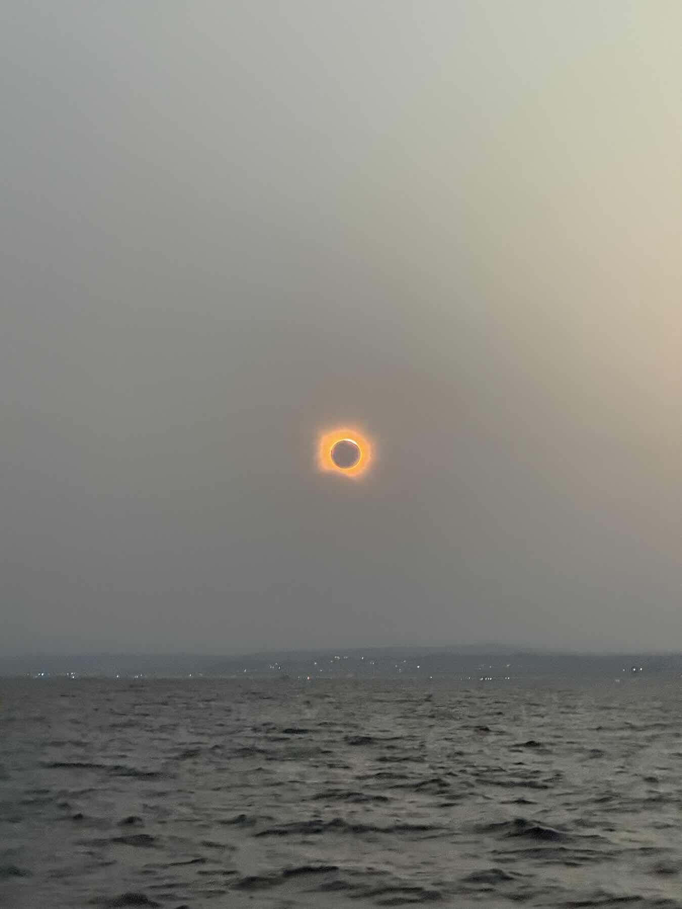 Chasing the eclipse_892836BA-A943-436C-842E-CFDB3CF99C1D