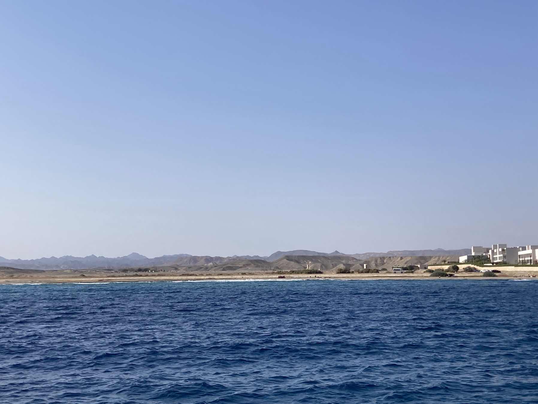 Djibouti - Suez_AE04D8E9-543C-4384-9900-56C9F670174F
