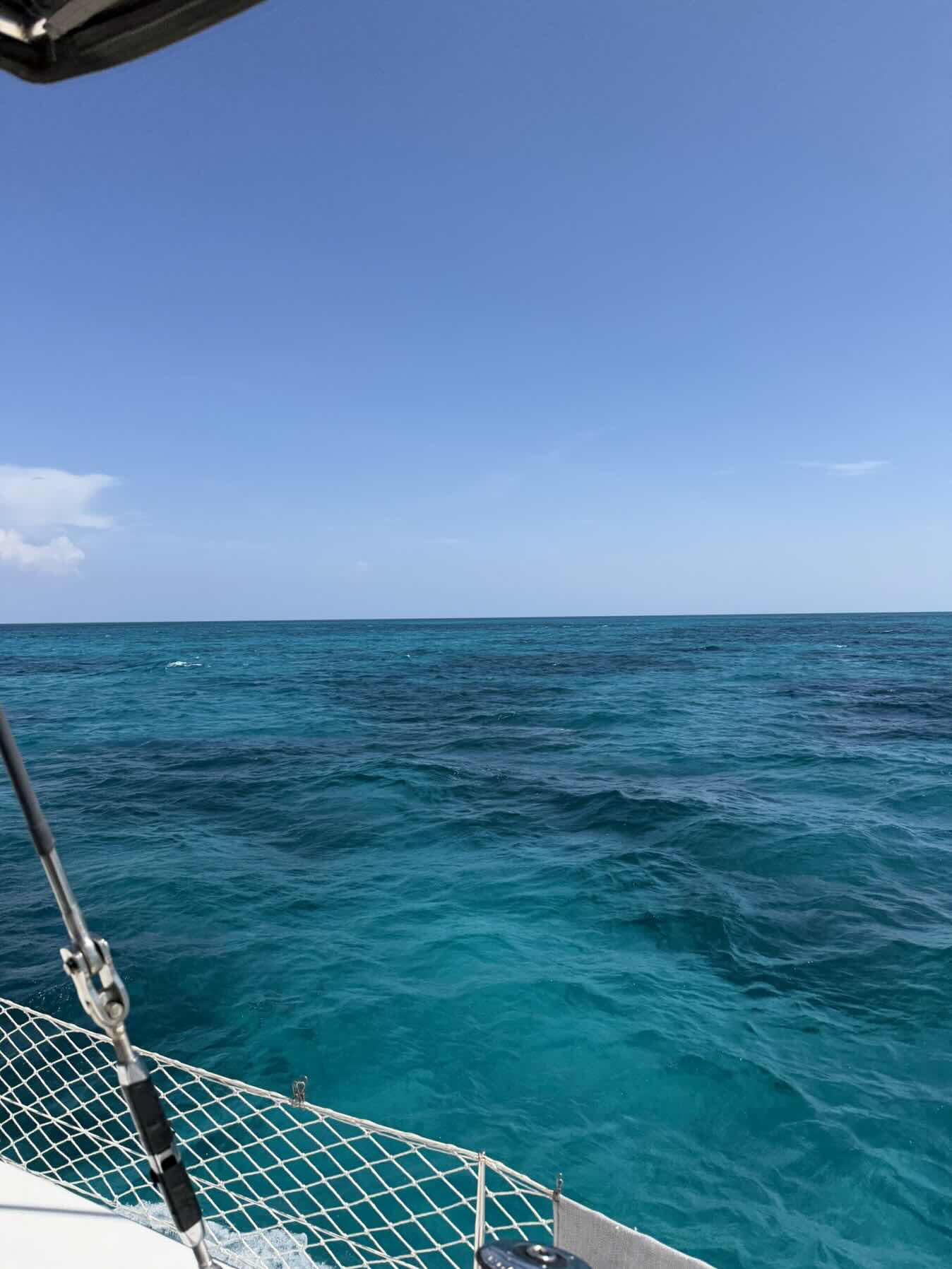 Big Fish Cay to Stranger Cay Reefs for lunch and snorkel stop _862AB317-1BA3-47F1-BCA7-E7E483F32395