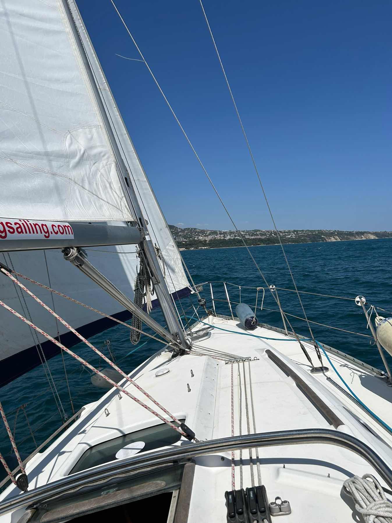 Sail training session_69115809-9F29-4B88-8339-0BB56663E919