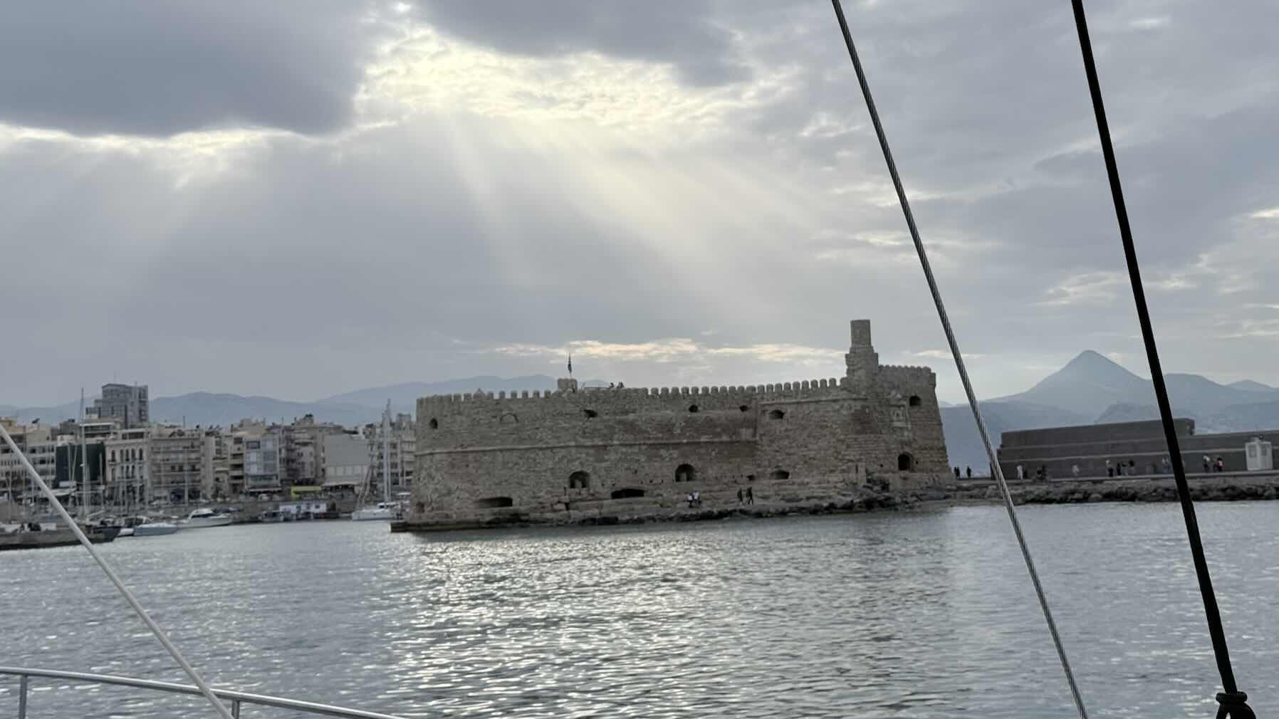 Agios Nikolaus - Hiraklion Port_8272D329-08EB-4DC1-B535-6C7239C69937