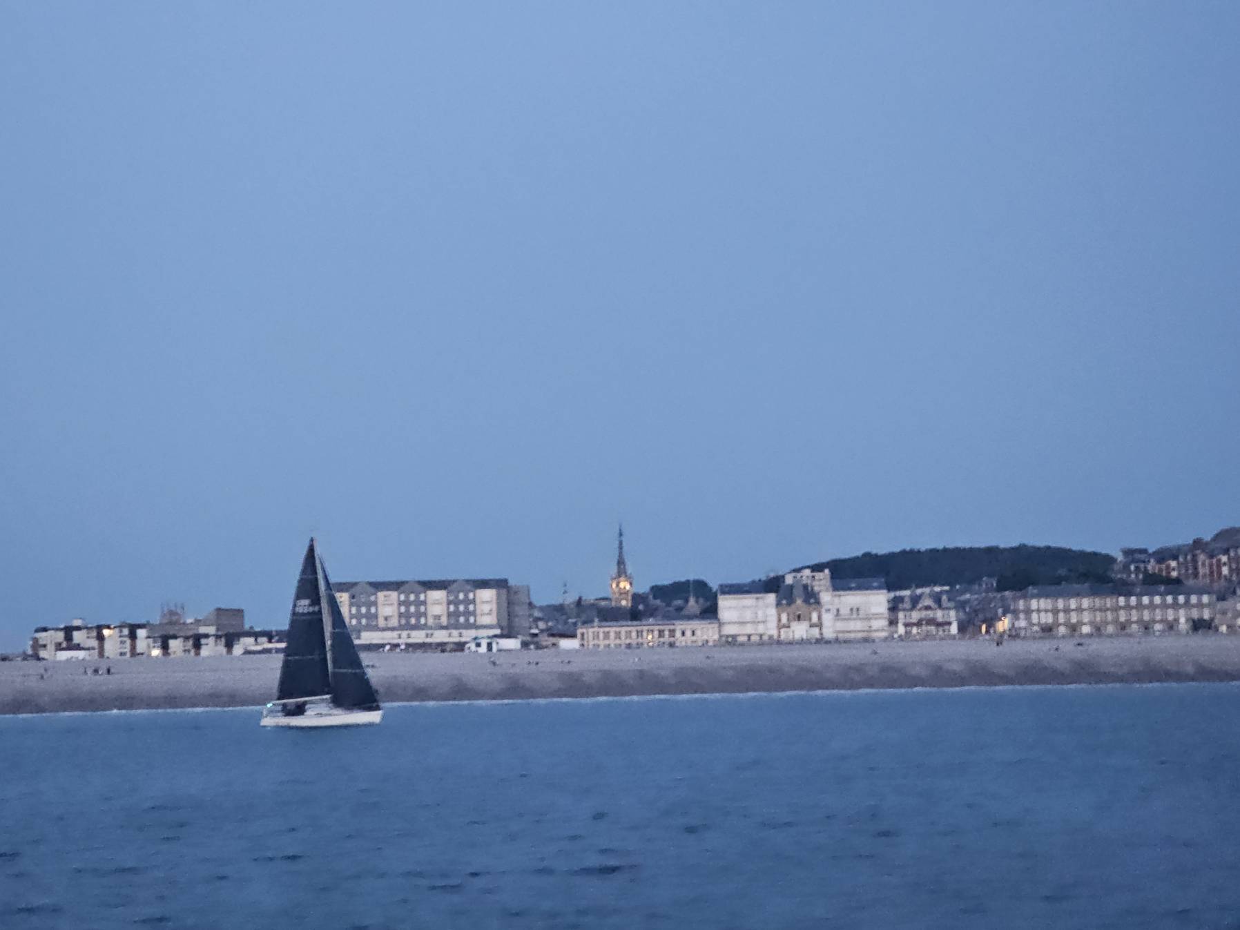 Voyage_0CF1834F-7C8A-4F62-8CA6-0511FBAE4BA4