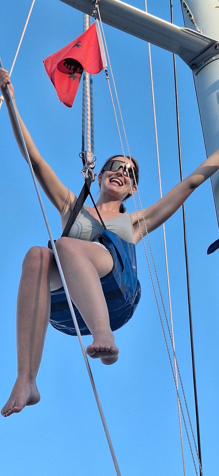 Voyage photo from Vlore to Sazan Island