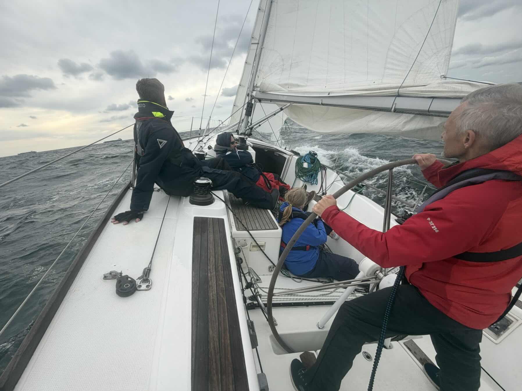 Round IOW day sail_B70B16B6-515B-44E3-98A8-B98490001CC0