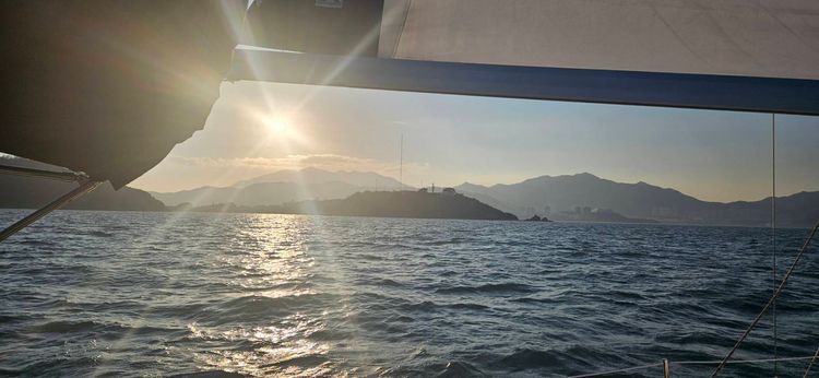 Voyage photo from November light wind