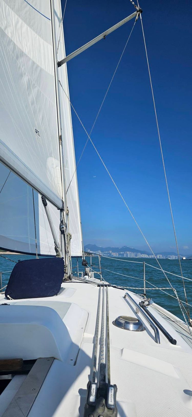 Voyage photo from November light wind