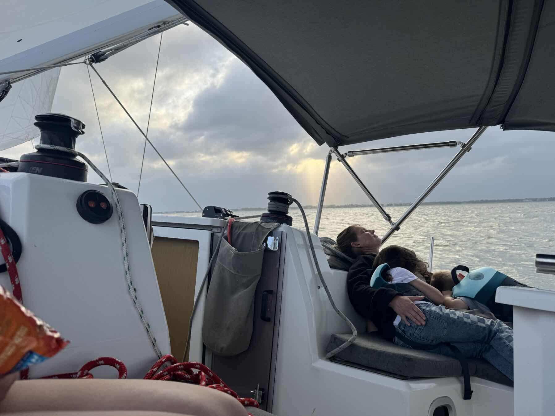 SCA Monday Family Sail_0DED5EBF-9E7B-4FBF-BE70-7835BD23D8BB