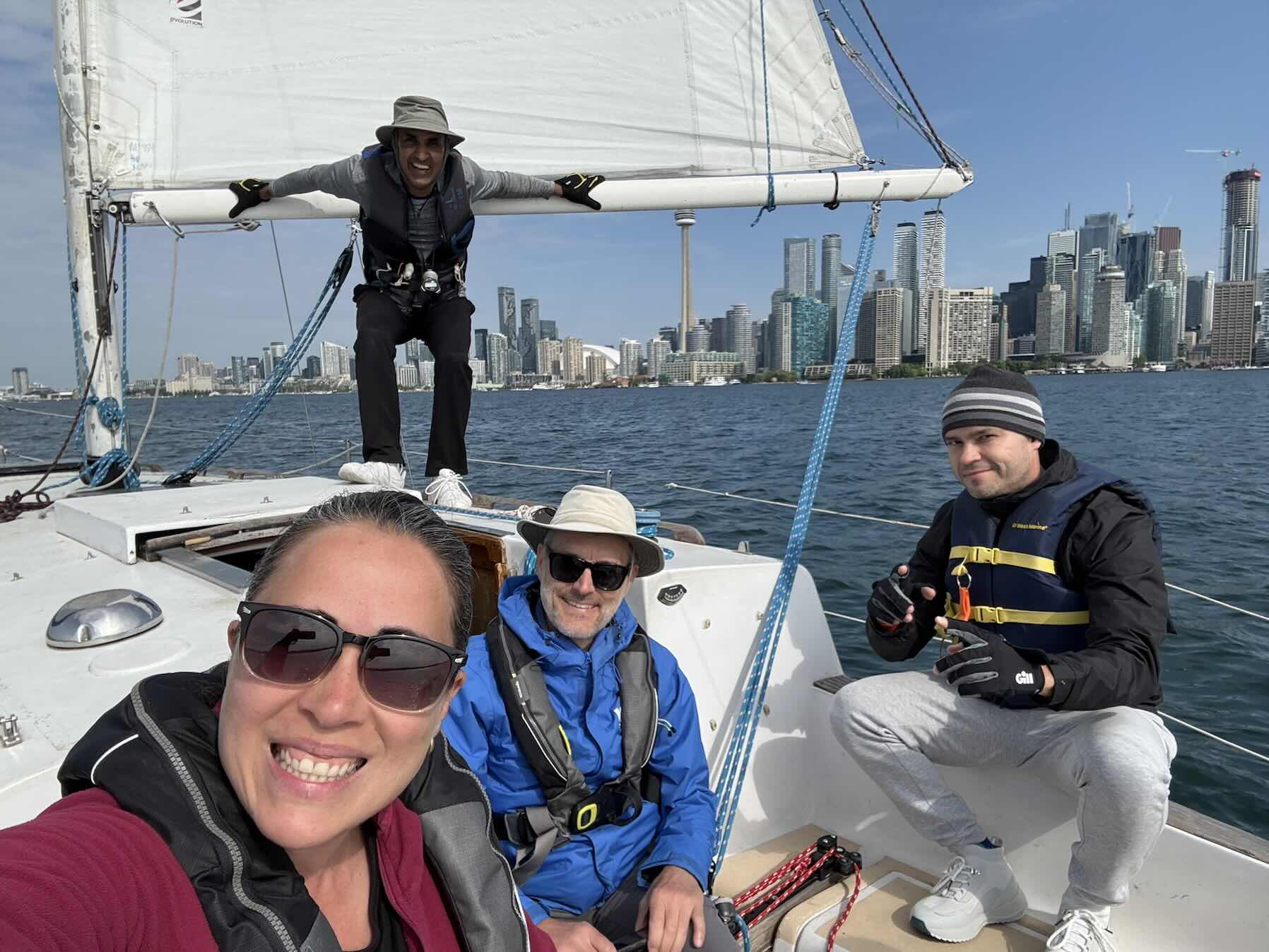 Early sail around the island, brunch _6E532357-DCA1-4364-90B0-D414760FEAFB
