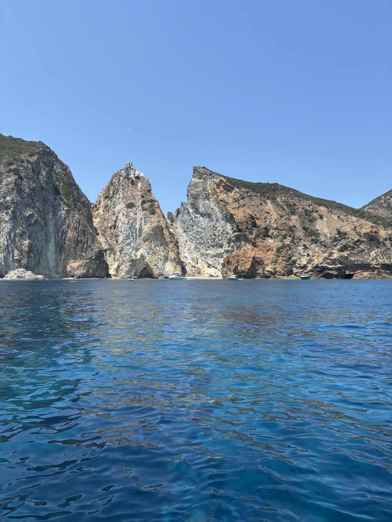 Ponza Con Cesare 40 anni!_868A2038-CD7E-43A1-9A28-B1F9059D8DD7