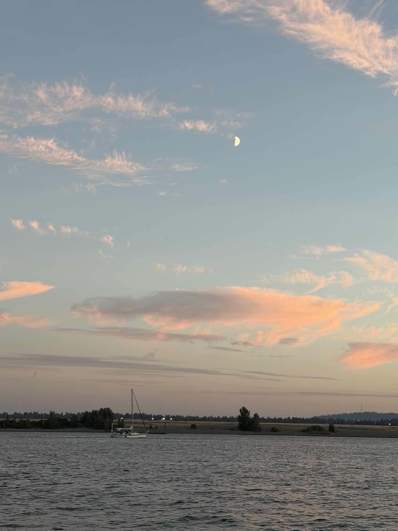 Wednesday Night Sail_183570F5-86B5-4F5D-BD4E-0BB506071F72