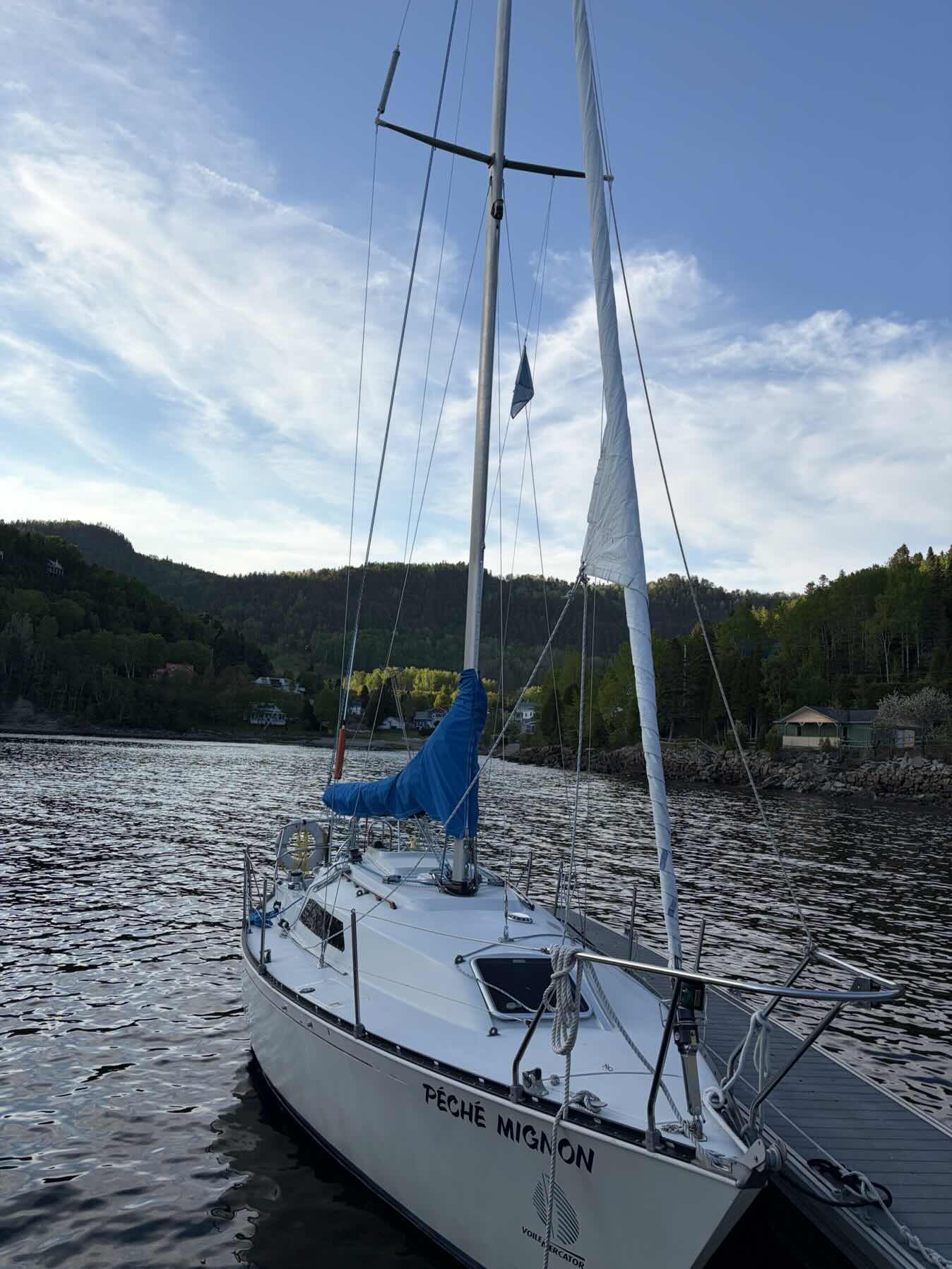 Anse St-Jean à St-Rose_47210724-6FF0-4A00-9B6F-C8BA9016EA8E