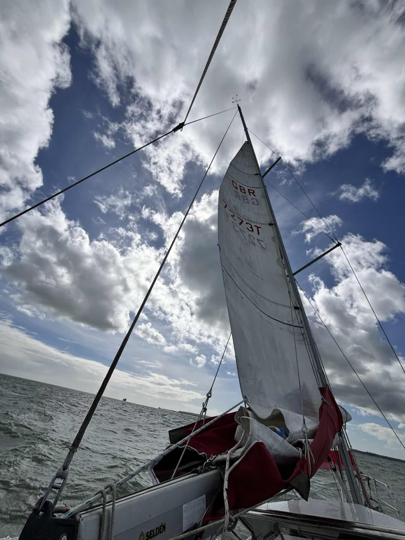 Easter Sunday sailing 🐣_3B517DEB-2E64-4D9D-BA42-DFA52CBFEF51