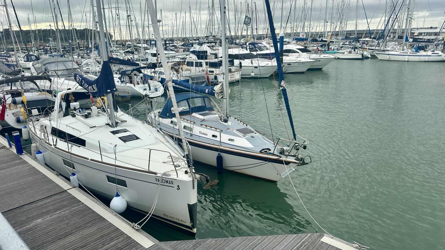 Sail beats motor _2CFB62C6-F101-47E4-BB6F-7B9E2D65AA2D
