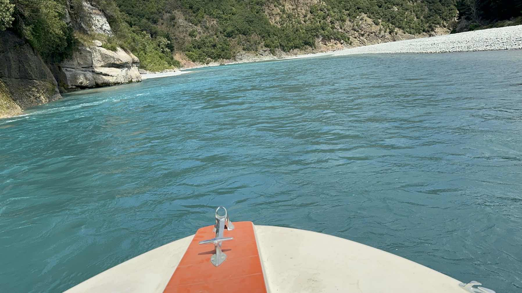 Jet Boating _2C8236E8-B397-4513-8BCF-3392DAD9561F