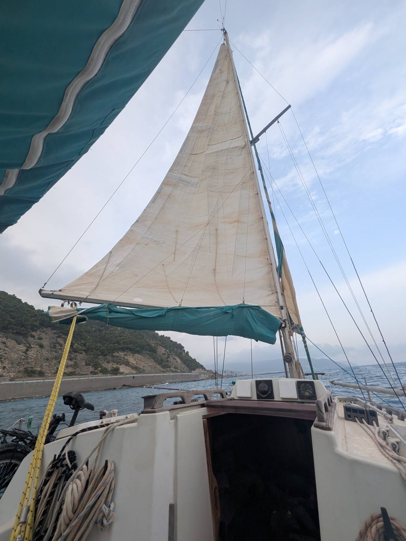 Solo Sail Aregai to Loano Marina Move Part 1 / 2_8CF1AD92-371F-4EFB-989C-1DB8F7CBB41C
