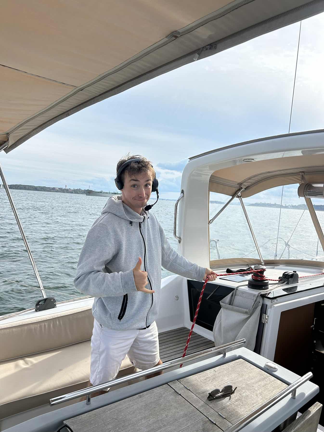 I’m glad I don’t have to go home to that + Chilean overboard_D4FDB6F9-B579-4D0B-9E18-8D60BFA12018