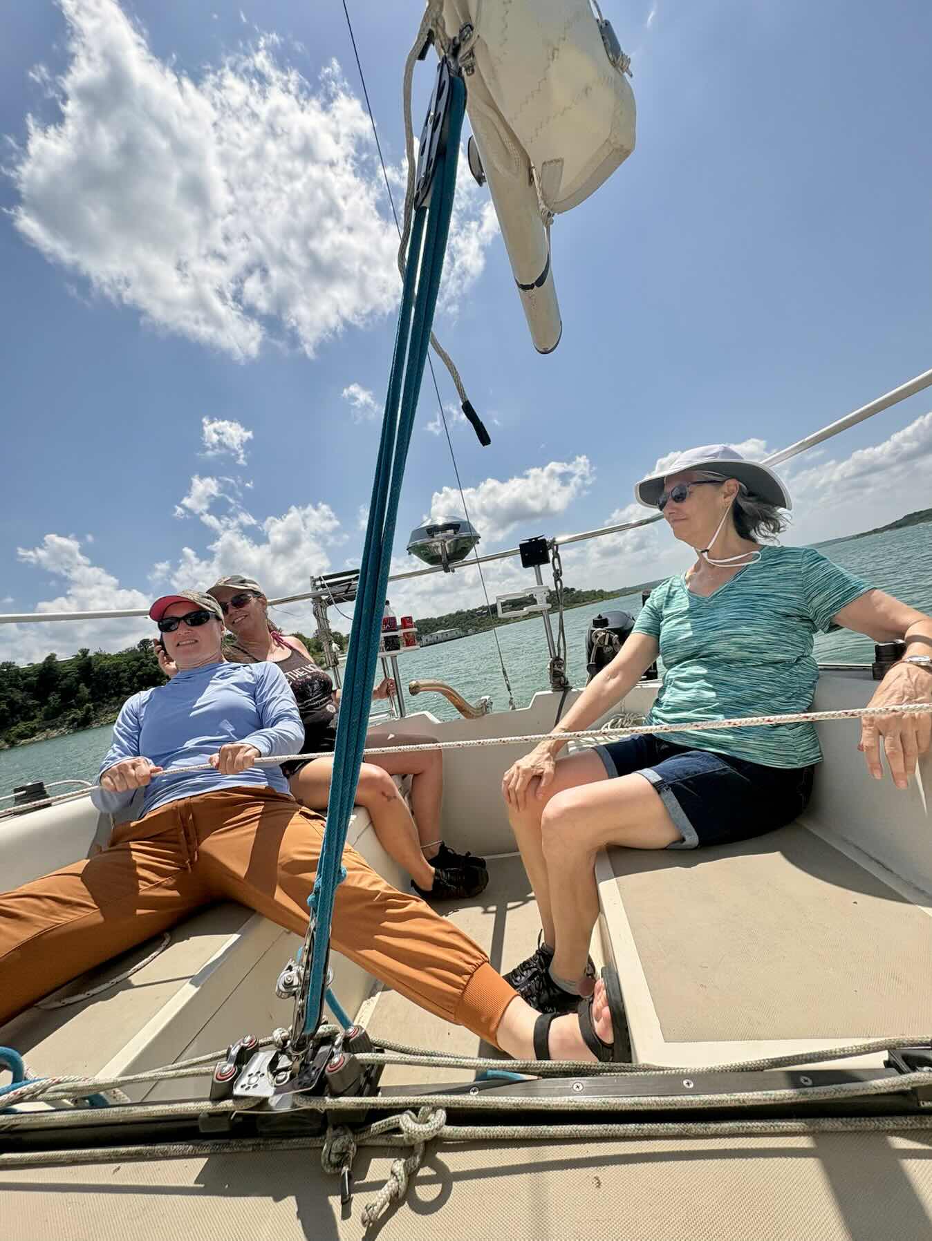 Mothers Day Sail- Girl Crew Bucket Hunters_BC09C13C-0F89-472C-9AC9-403E2F393402
