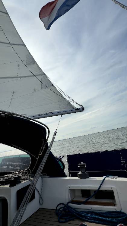 First sail of Summer_E4F1486E-23E0-43AD-9A68-50F7833CF3A7