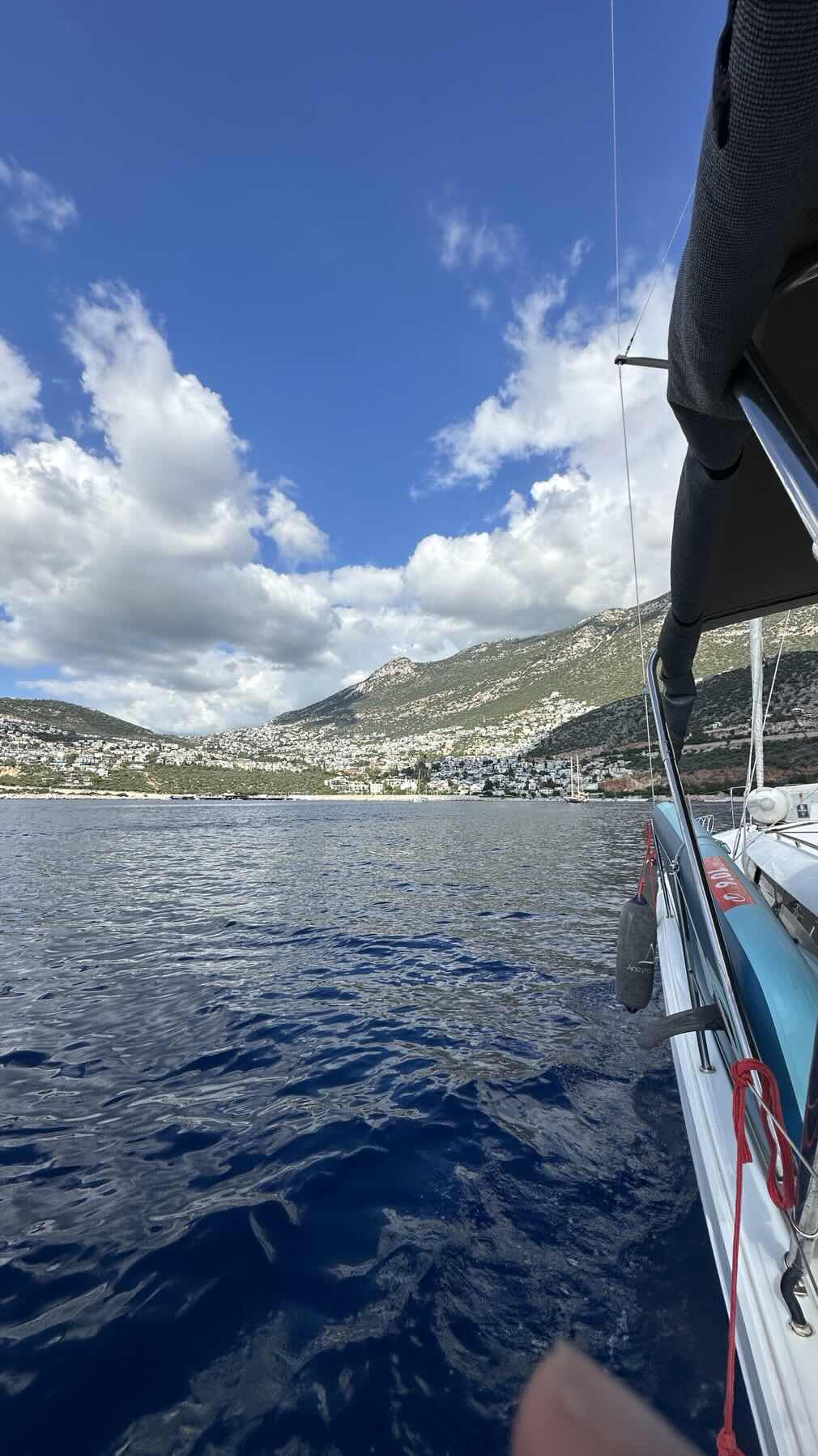 Sun Odyssey 440_ABC52FB1-71C6-40F1-AD88-8DEFD1DEF4E7