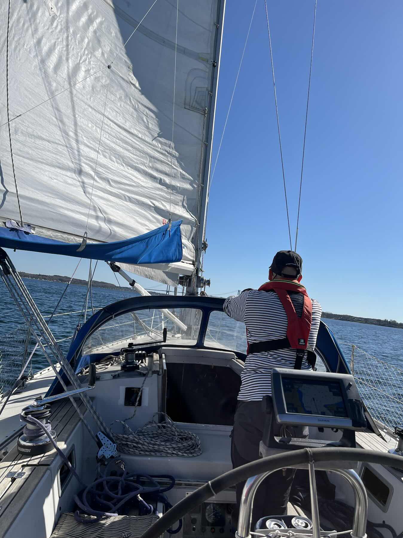 Early season sail_65ECA2FD-F164-4B6C-B7A3-6F2E90D365D8
