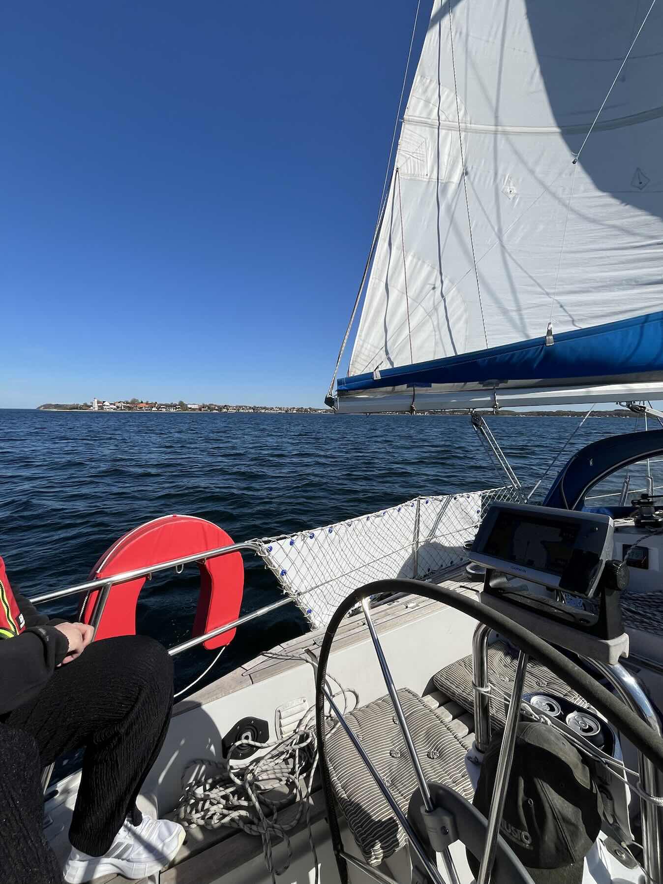 Early season sail_C423E141-AFD4-4300-BAE7-70FFD05068F2