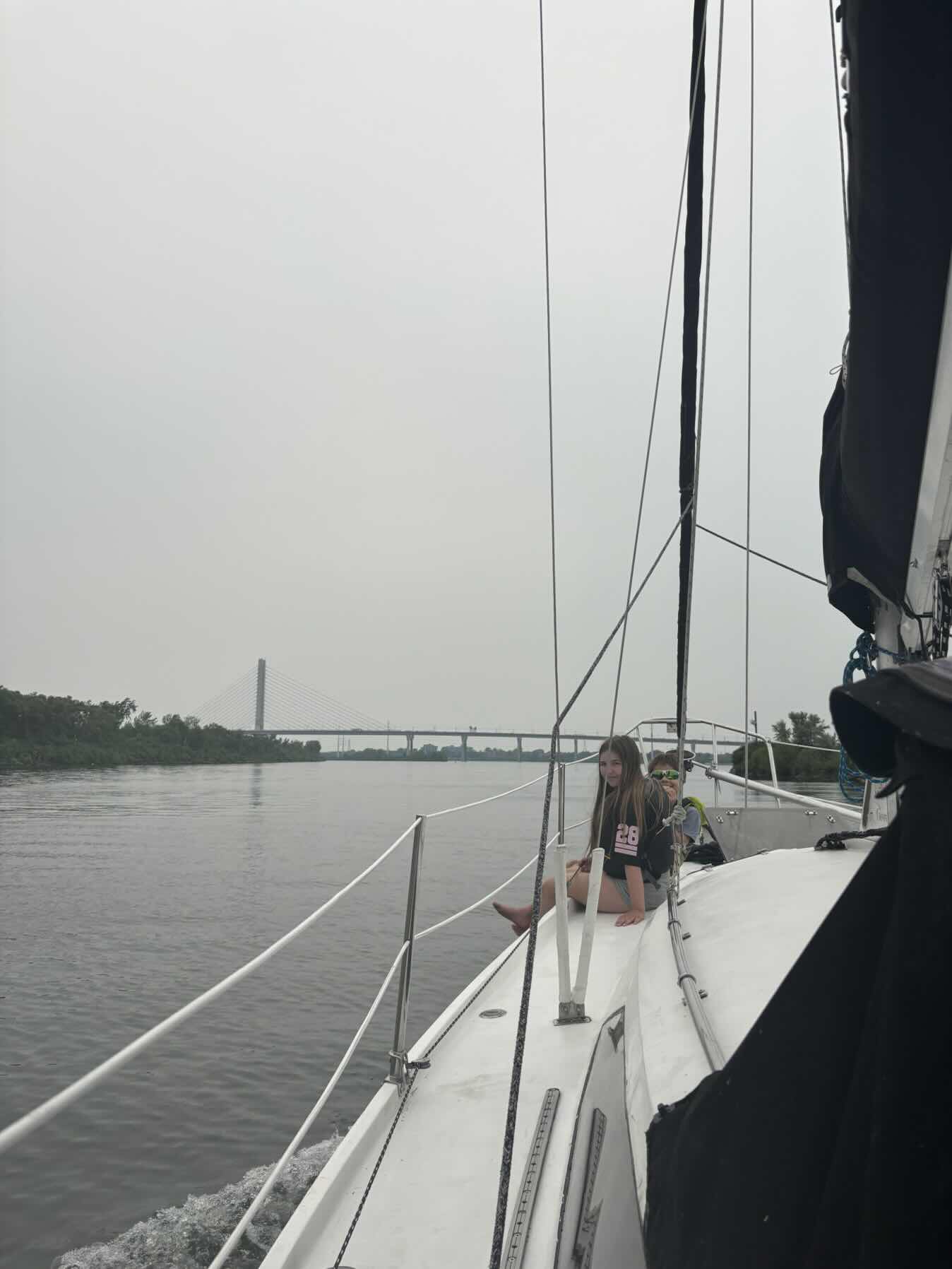 Voyage de trois jours au lac St-Louis 3/3 - Écluses Ste-Catherine à CNL_2DF70056-3EB1-4CBB-BE26-EBF75B5274E5