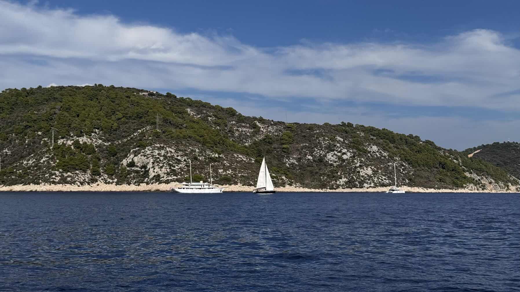 Kaštela-Palmižana_B9948C73-D6AB-498F-92BC-6D9DF291A375