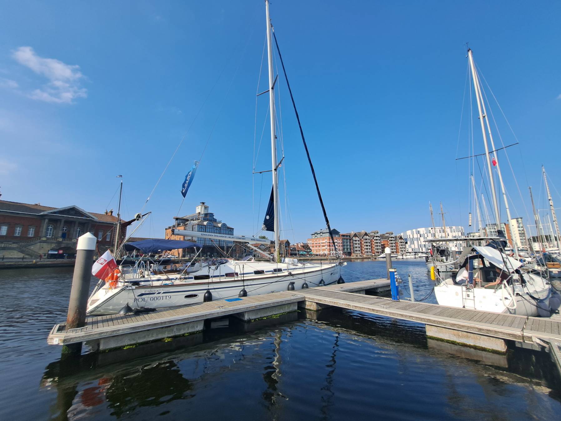 Voyage_9D7E6D95-2100-4B7F-B384-635C436760E5