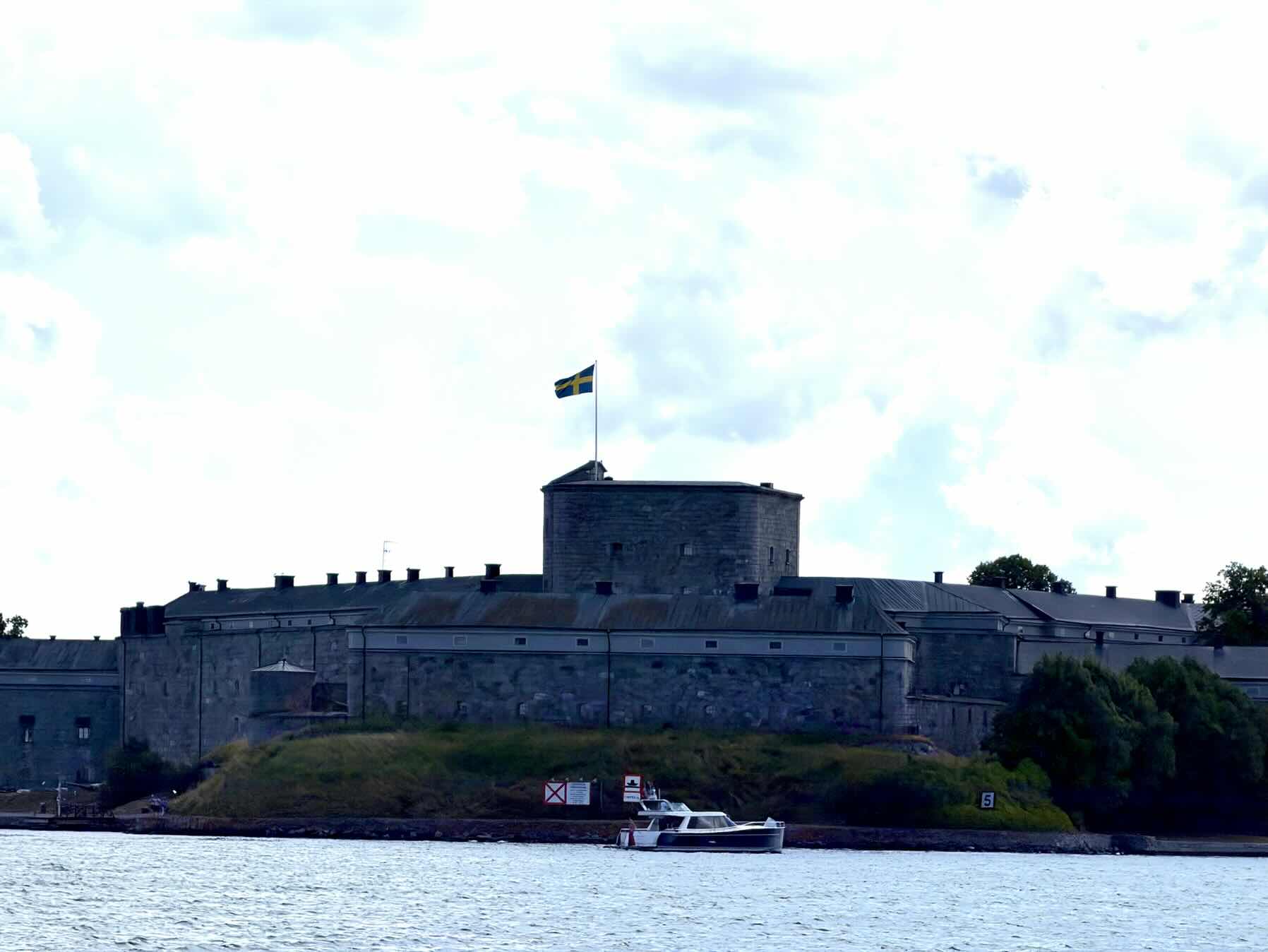 Stockholm Archipelago: to Vaxholm_8E1651E4-AB77-48A1-AA8C-E96068744814