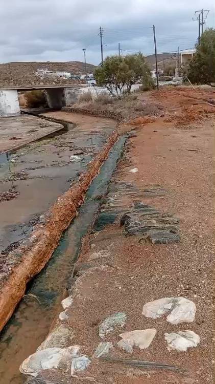 Hot Spring in Kythnos!_B551F73E-8043-4B34-992D-559A35AED06B