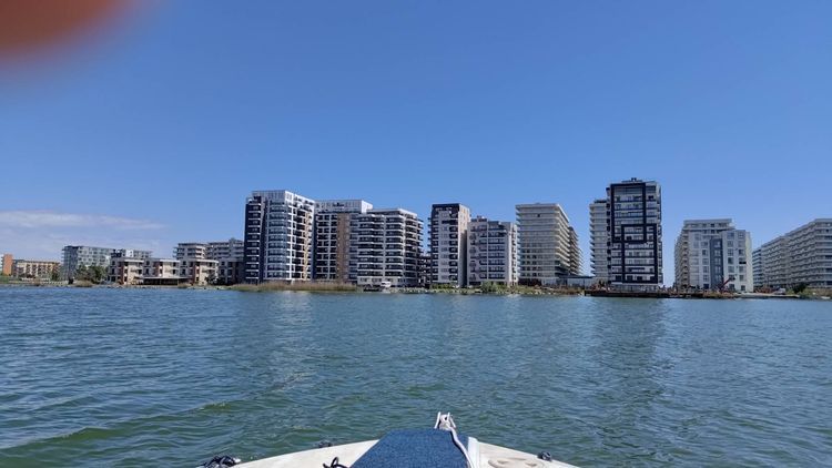 Voyage photo from motor boat day