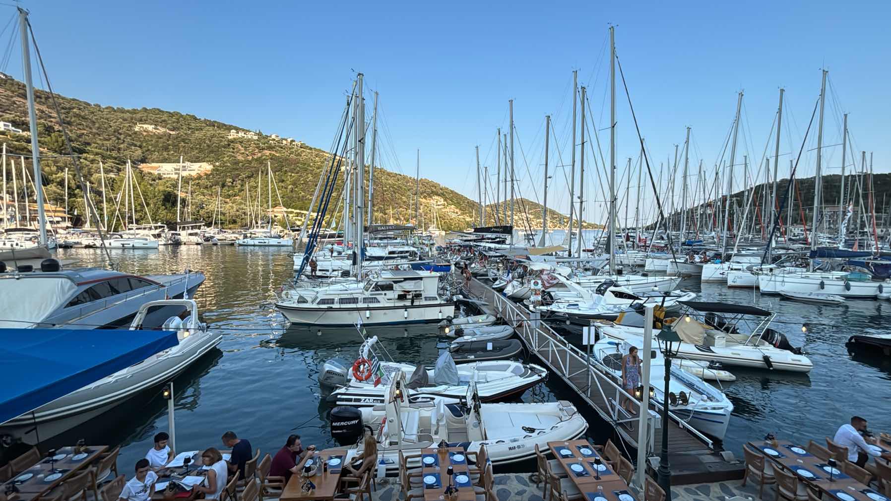Voyage_6371EB9A-AA6B-4FE7-A72E-B153204D13FD