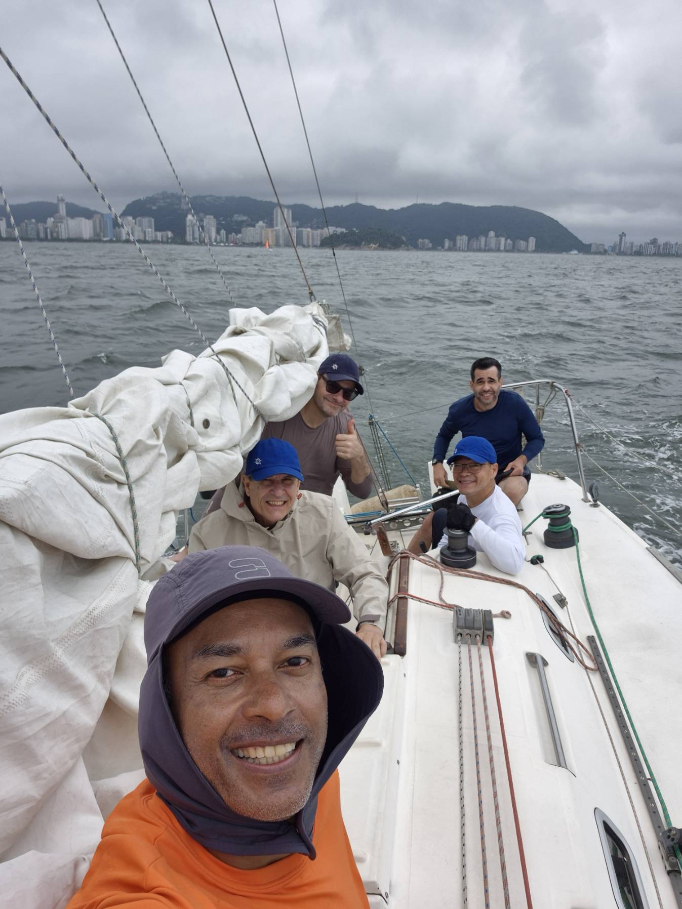 Voyage_38FB9B44-B622-4837-B370-36E4B7D0D4BA